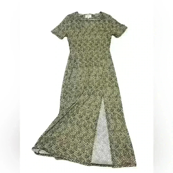 WAYF DRESS - Picture 2 of 8